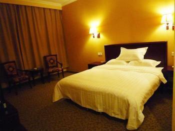 לואיאנג Country Garden Hotel מראה חיצוני תמונה